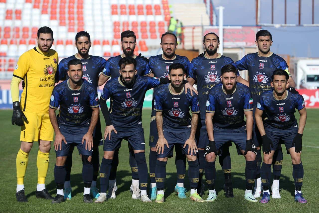 خارج شدن دو بازیکن مصدوم نساجی از لیست 