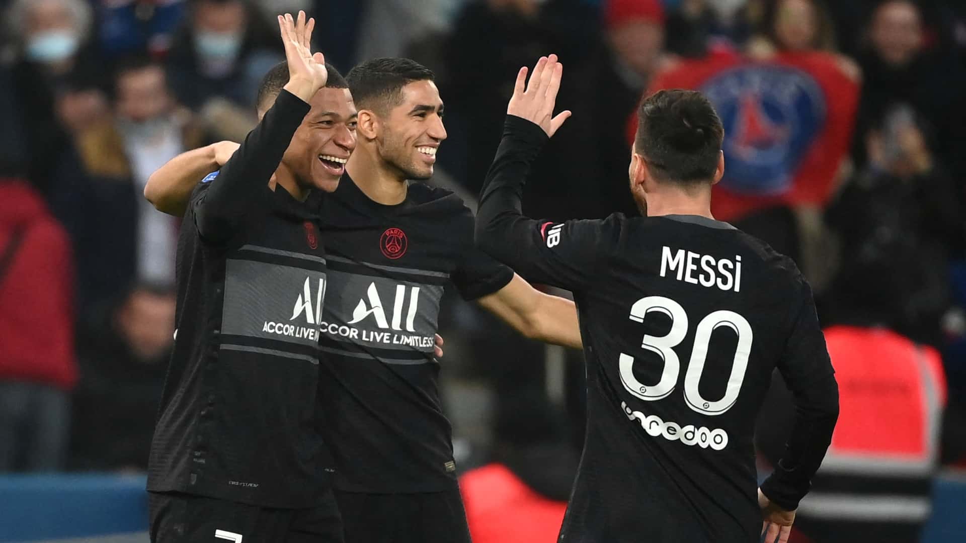 تیم منتخب سال 2022 از نگاه فدراسیون بین المللی تاریخ و آمار