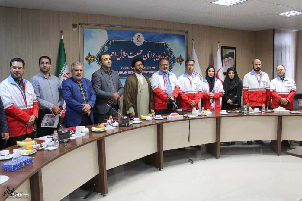 امضای تفاهمنامه سازمان جوانان جمعیت هلال احمر با فدراسیون موتورسواری و اتومبیلرانی