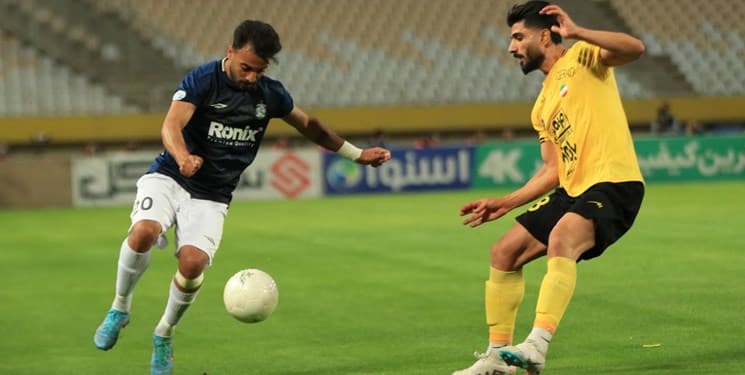 کربکندی: پرسپولیس صدرنشین شد اما استقلال و سپاهان هنوز شانس دارند