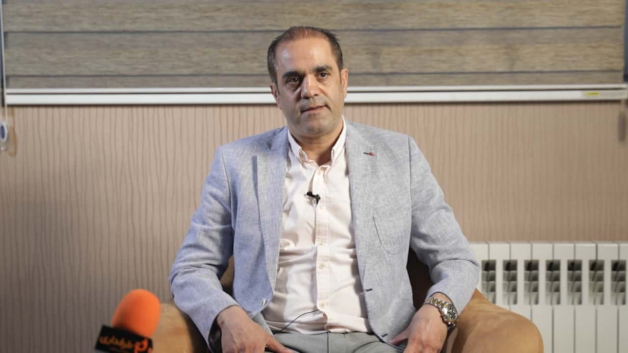 همسر سرمربی استقلال، طرفدار پرسپولیس است + فیلم / خانواده جواد نکونام به روایت بهنام ابوالقاسم پور