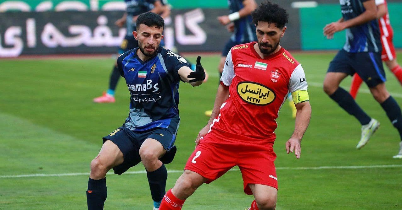 پیکان و پرسپولیس با حضور 15 هزار تماشاگر