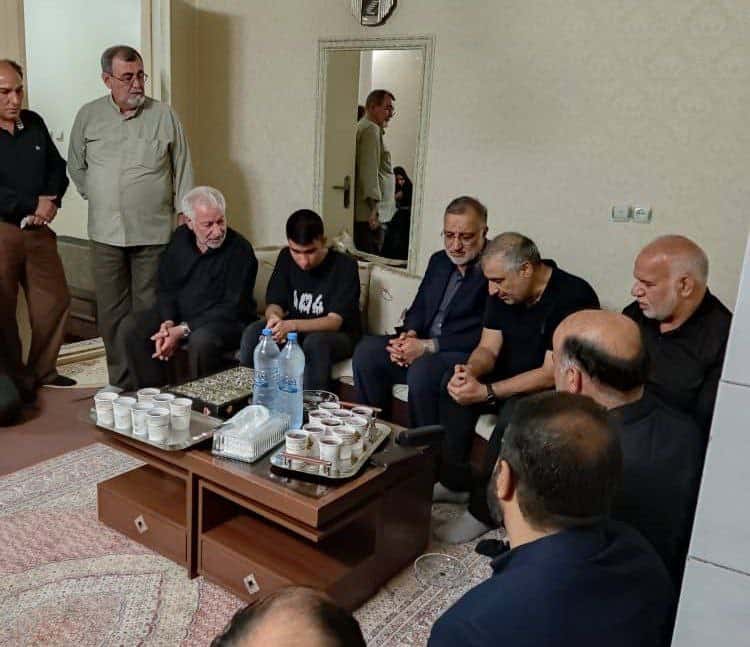 حضور شهردار تهران در منزل پدری ساکت الهامی