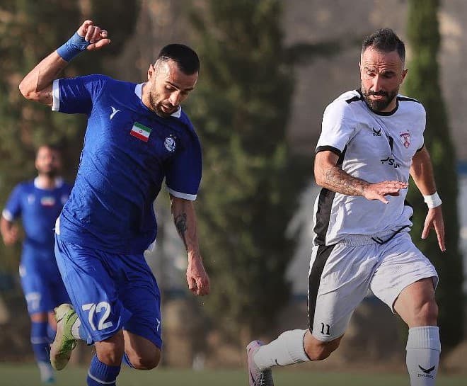 شکست 4-2 استقلال مقابل هوادار در دیدار تدارکاتی