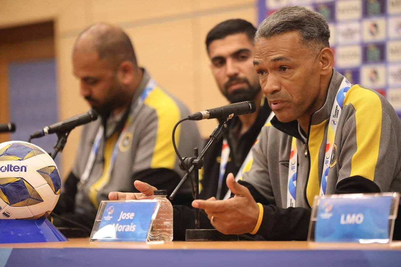 مورایس: هواداران استقلال و پرسپولیس به ورزشگاه آزادی بیایند / تصمیم AFC برای ما چالش بزرگی ایجاد کرد