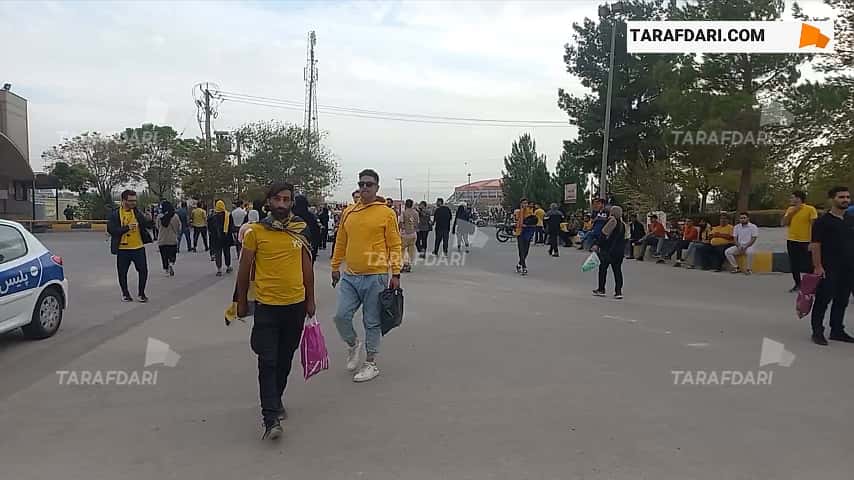بانوان همچنان پشت درهای بسته ورزشگاه نقش جهان / گزارش اختصاصی طرفداری