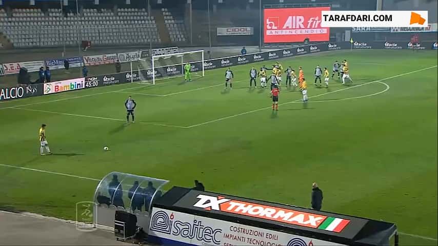 گلزنی دروازه بان لاتزیو