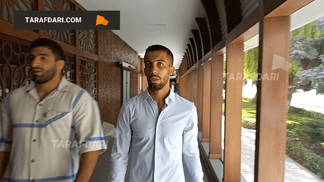 ورود محمد علی گرایی، کامران قاسم پور و محسن کاوه به سالن برگزاری مجمع کشتی / فیلم
