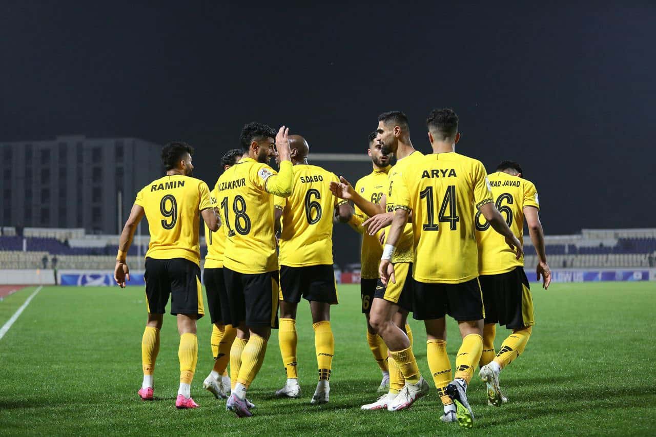 آلمالیق ازبکستان 1-3 سپاهان ایران / اجرای سمفونی ژوزه مورایس به رهبری رامین رضاییان!