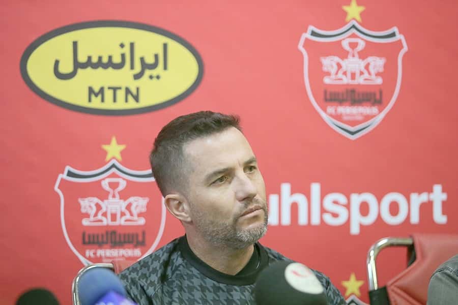 مربی پرسپولیس: نبیل باهویی در شرایط بازی نیست