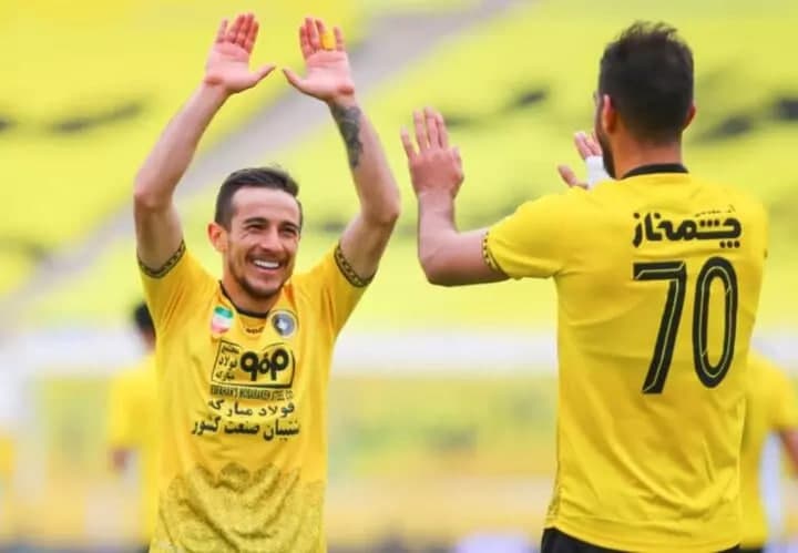 شانس استقلال برای جذب فرشاد احمدزاده؟ خیلی کم