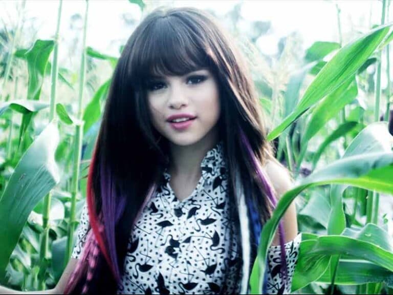 دانلود آهنگ Hit The lights از سلنا گومز