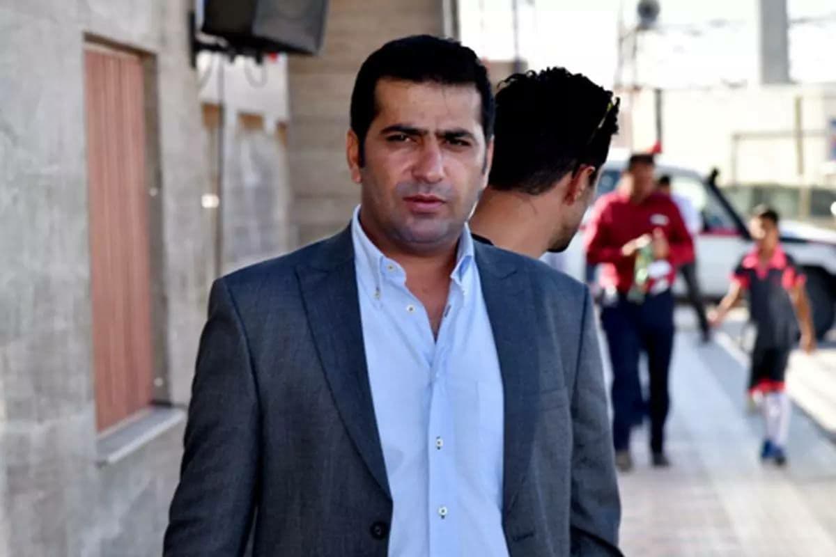 ?با تصمیم جواد نکونام، علی سامره پیشکسوت، اسطوره و سرپرست استقلال از تیم کنار گذاشته شد!!!.