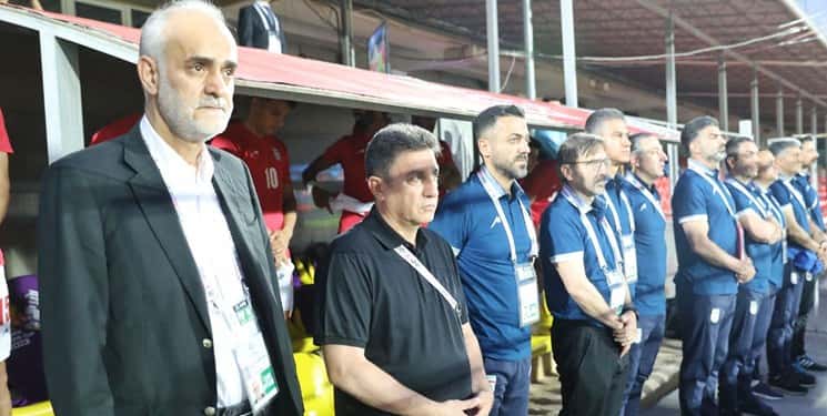 دستیاران خارجی قلعه نویی، تماشاگر بازی پرسپولیس مقابل نساجی + عکس