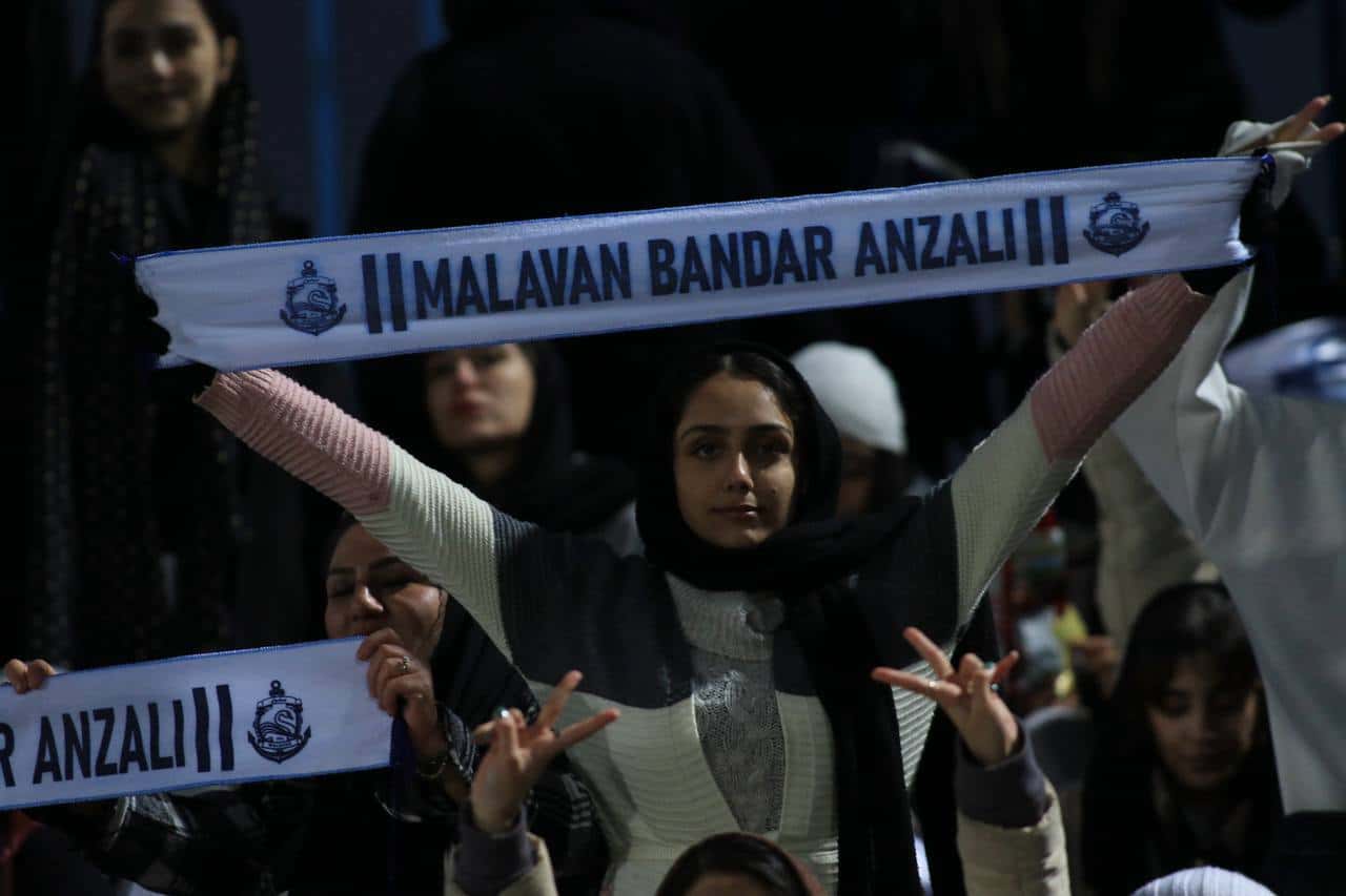 حضور غریبه جذاب در جمع بزرگان؛ سپاهان میتواند صدرنشین شود! + عکس