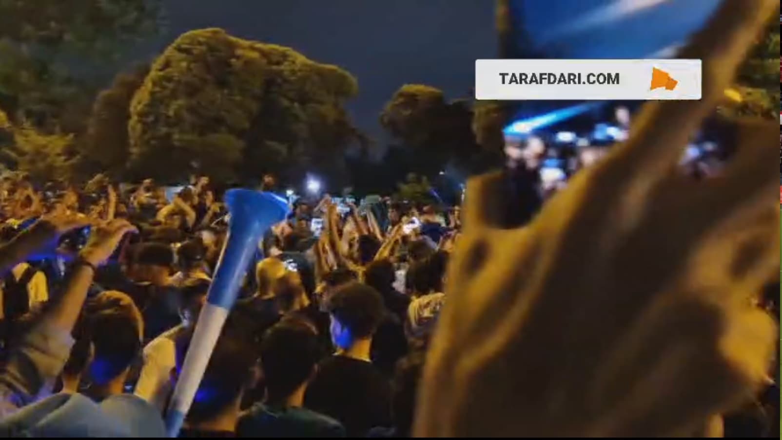 جشن بقای داماش در لیگ دسته اول در خیابانهای رشت / فیلم