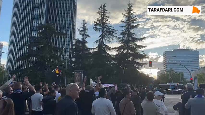 هواداران رئال مادرید در حال جمع شدن در خیابانهای شهر برای برگزاری جشن قهرمانی در لالیگا / فیلم