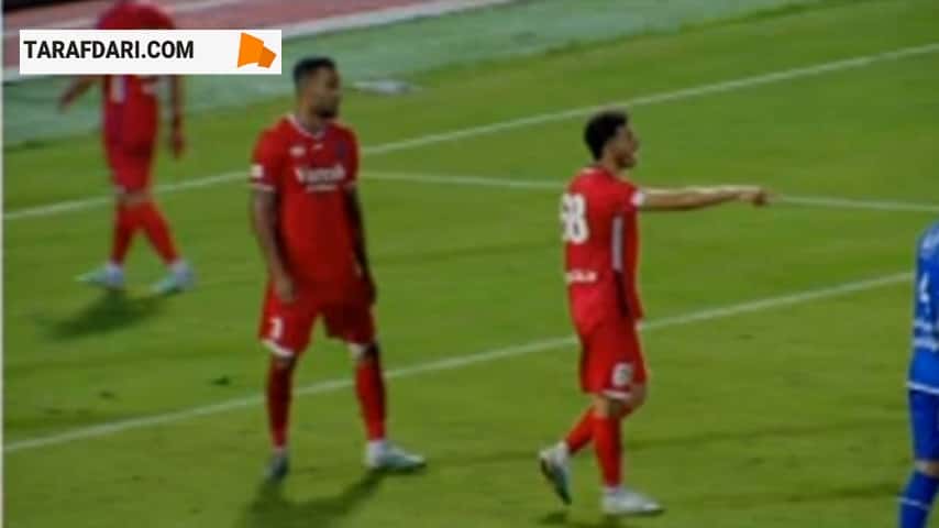 برخورد ضربه سر گوستاوو بلانکو به تیر دروازه نساجی (نساجی 0-0 استقلال)
