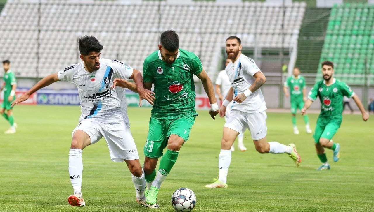 ذوب آهن 1-0 پیکان؛ شلیک 50 متری گرامی عنایتی را به لبه پرتگاه برد!