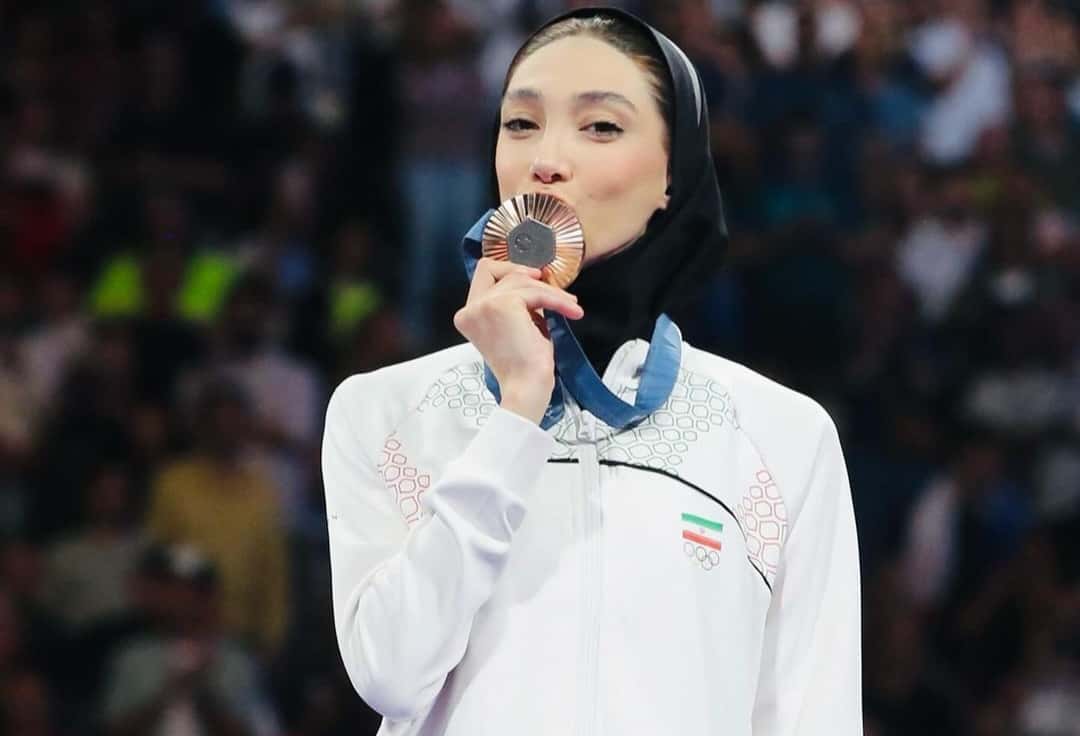 مبینا نعمت زاده