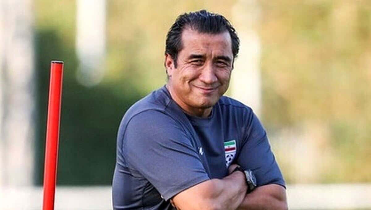 خداداد عزیزی: تا دیروز یکسری از هواداران استقلال به آقای قلعهنویی ناسزا میگفتند، الان ایشان چطور اسطوره شد؟