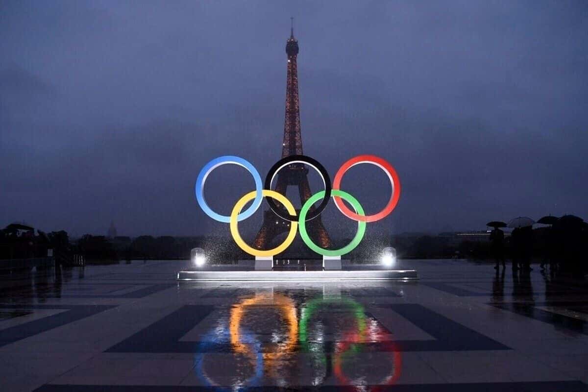المپیک 2024 | گشتوگذار فرنگی پوشان در پاریس