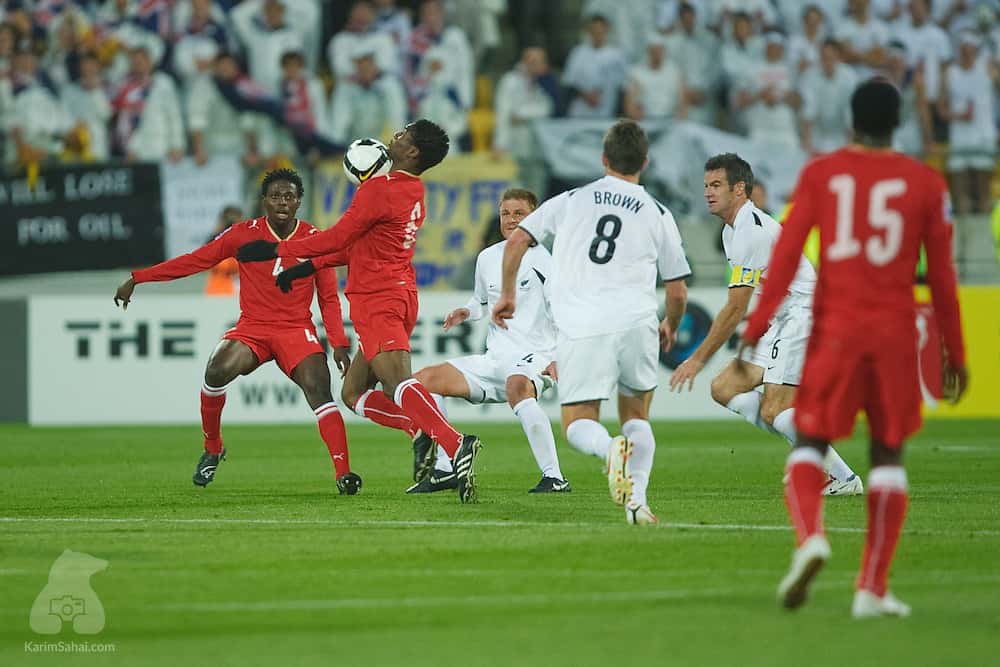 نیوزیلند و بحرین - پلیآف جام جهانی 2010