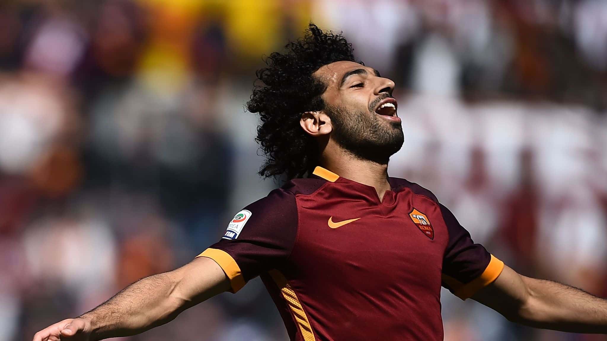 خوشحالی محمد صلاح در پیراهن آاس رم