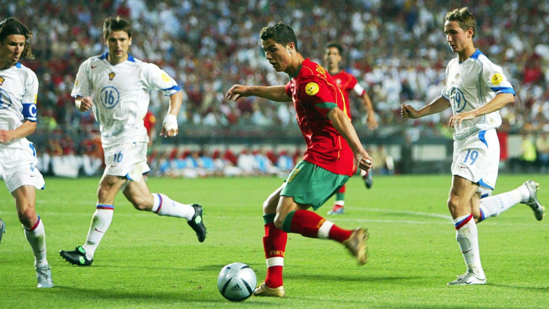 کریستیانو رونالدو - پرتغال - یورو 2004