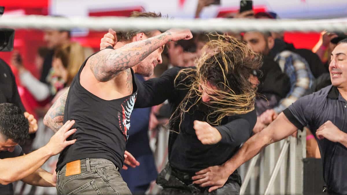 ستارگان کشتی کج و WWE در شوی راو