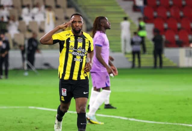 عکس از حسن کادش دفاع الاتحاد پس از گل به الخلود
