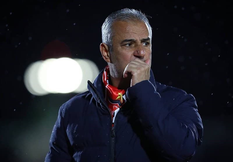 عکس از اسماعیل کارتال سرمربی ترکیهای پرسپولیس