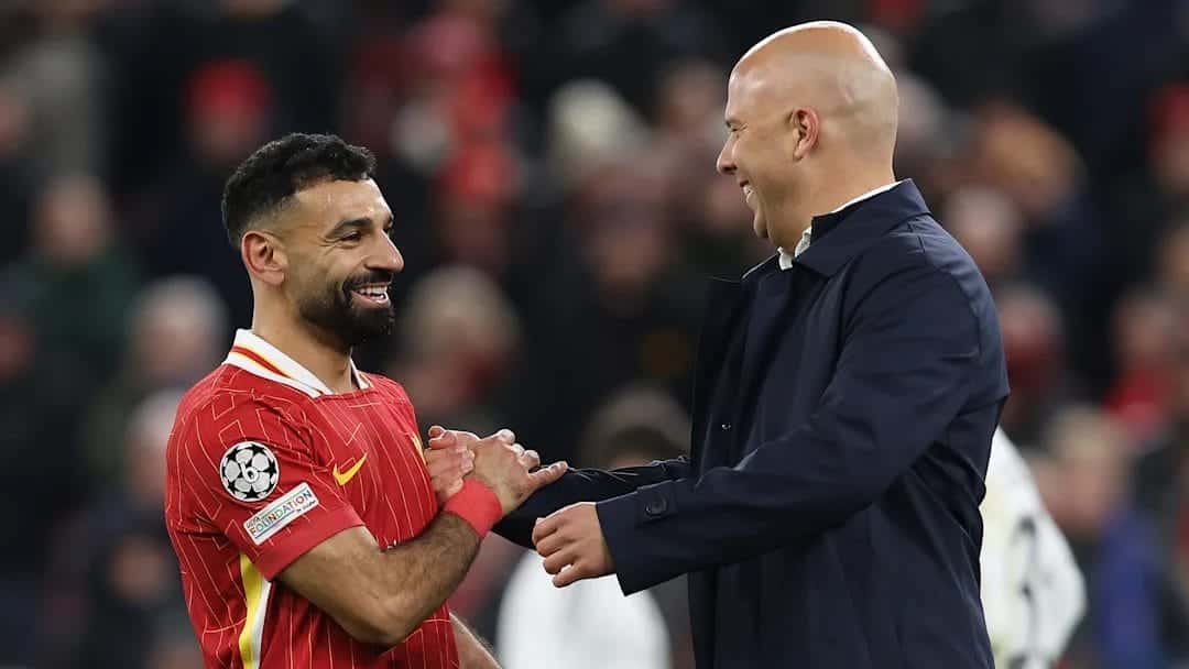 شادی آرنه اشلوت و محمد صلاح پس از پیروزی لیورپول