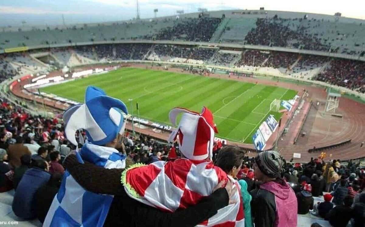هوادار پرسپولیس: با توجه به شرایط جدول، دربی حساسیتی ندارد؛ استقلال بازیکن قابل احترامی ندارد