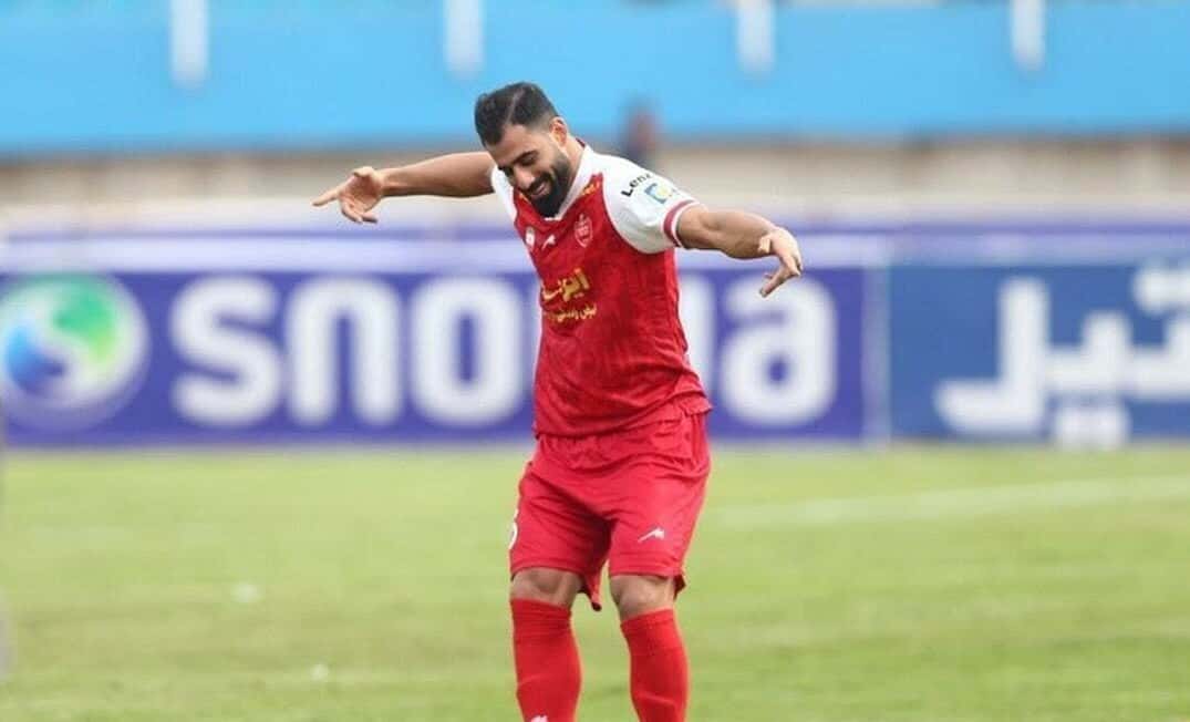 هوادار خانم پرسپولیس خطاب به کنعانی زادگان؛ عاشقتیم!
