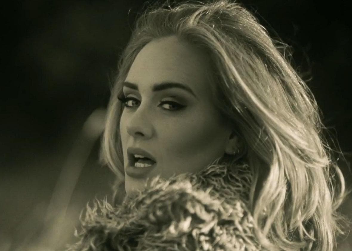 دانلود آهنگ هشت بعدی (8D) به نام Hello از Adele