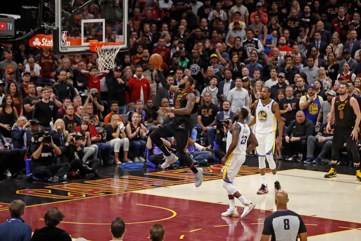 لبران جیمز-پلی آف NBA-لیگ NBA-فینال NBA-کوین دورانت-استفن کری-دریماند گرین-آندره ایگودالا-کوین لاو