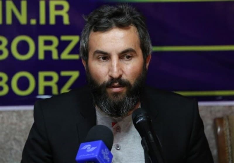 علی لطیفی، سرمربی اکسین البرز قرارداد خود را تمدید کرد