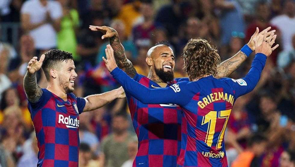 BARCELONA-بارسلونا-هافبک-شیلی-لالیگا-اسپانیا