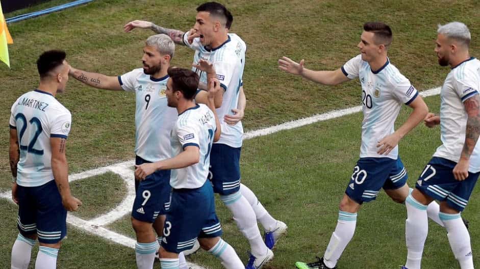 قطر 0-2 آرژانتین؛ لائوتارو مارتینز و آگوئرو آلبی سلسته را در جام نگه داشتند