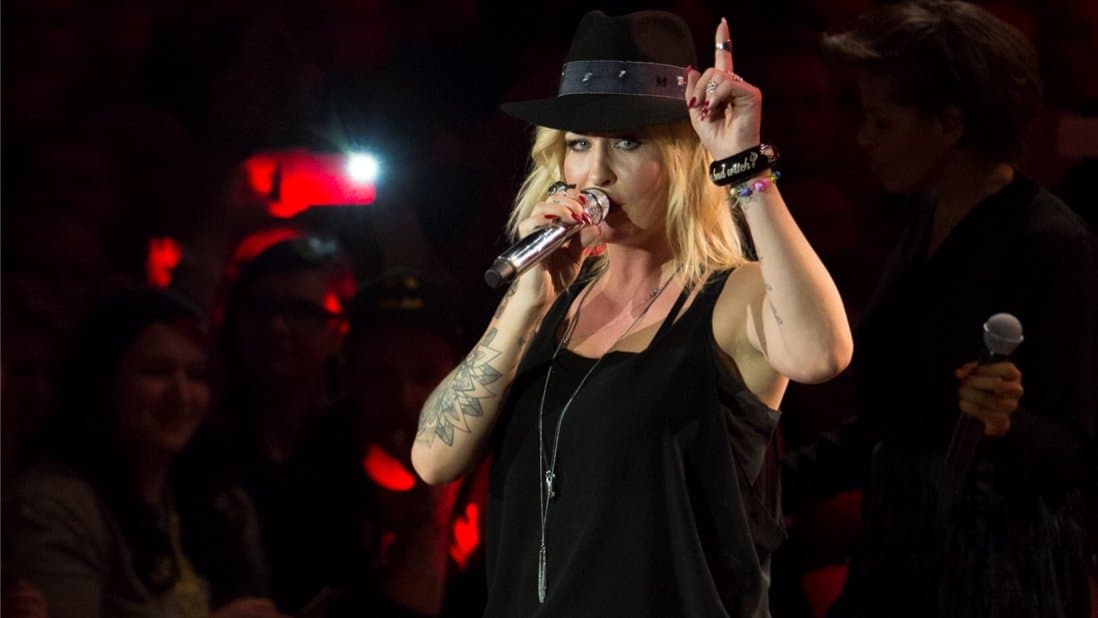 Enrique Iglesias ft. Sarah Connor-Takin' Back My Love