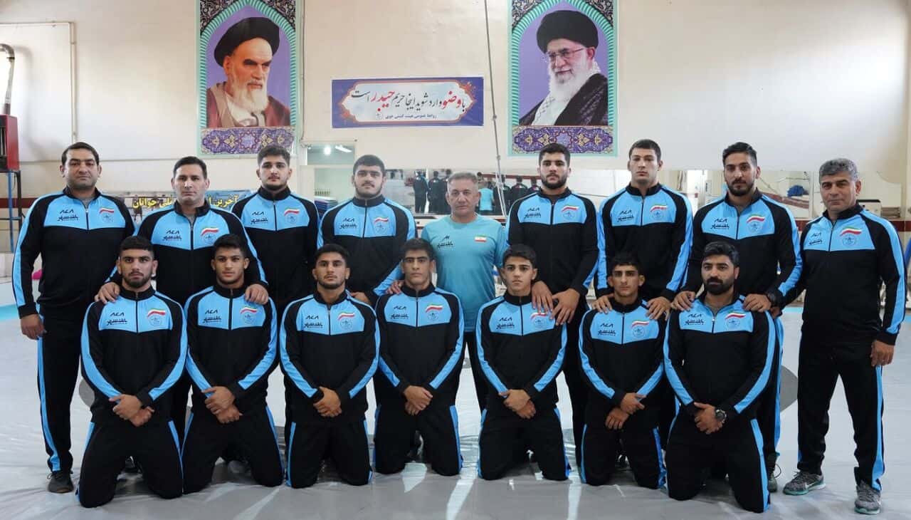 عکس از تیم ملی کشتی آزاد جوانان ایران در رقابت های قهرمانی آسیا