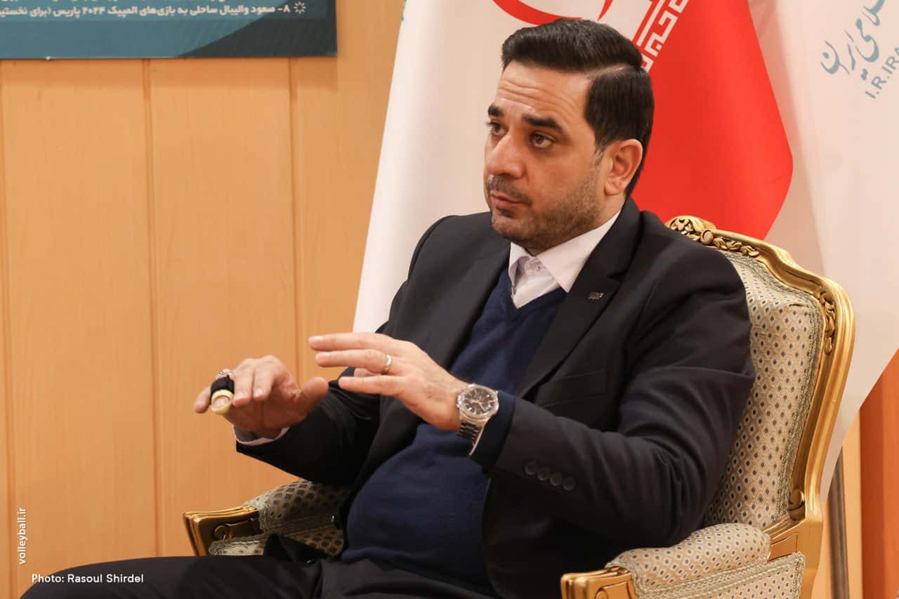 عکس از میلاد تقوی رییس فدراسیون والیبال ایران