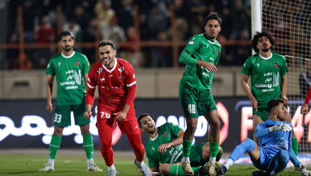 اوستون اورونوف - پرسپولیس و شمس آذر