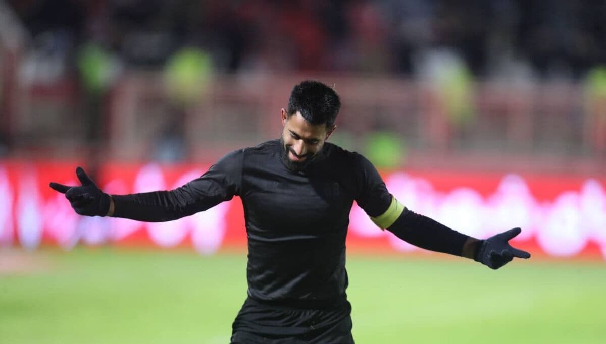 عکس از محمدحسین کنعانی زادگان مدافع پرسپولیس