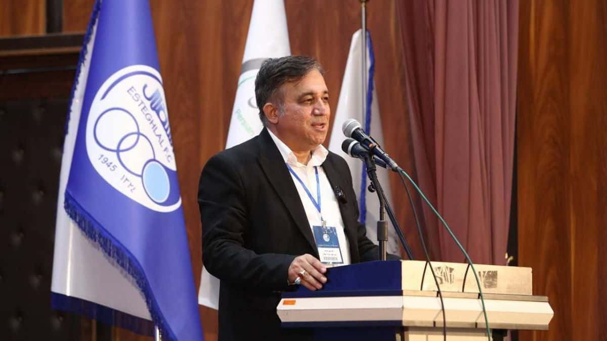 عکس از علی تاجرنیا رئیس هیئت مدیره باشگاه استقلال