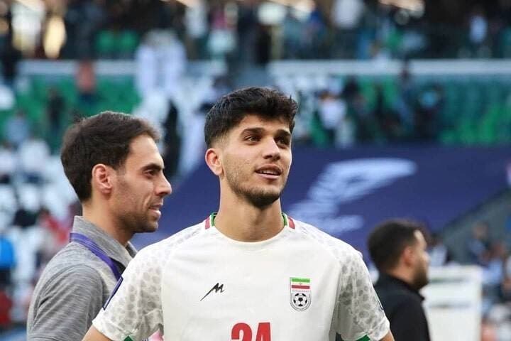 عکس از آریا یوسفی مدافع راست تیم ملی ایران