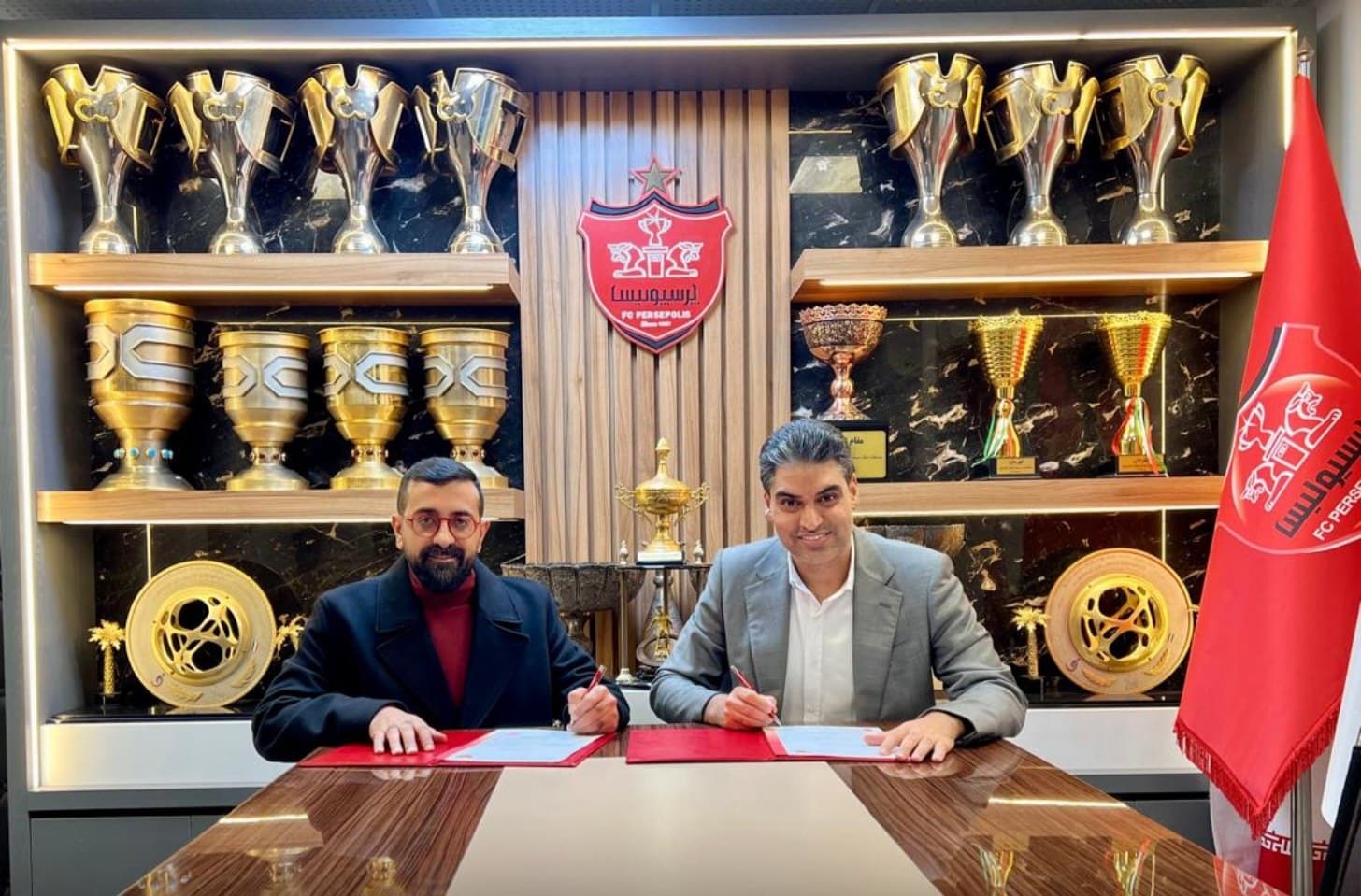 عکس از فرزاد حبیب الهی مدیر اسکاتینگ پرسپولیس و پیمان حدادی