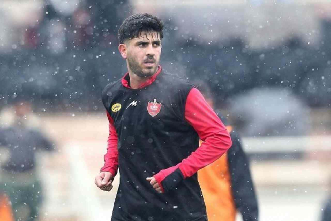 عکس از محمد خدابنده لو هافبک تیم پرسپولیس