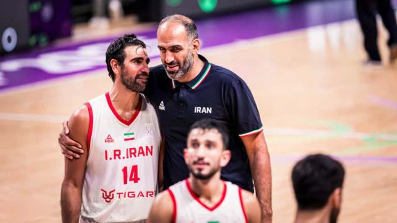 ارسلان کاظمی پاورفروارد تیم ملی بسکتبال ایران - حامد حدادی سنتر سابق ممفیس گریزلیز و تیم ملی بسکتبال ایران - بازی ایران و چین تایپه